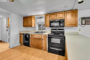 4882 NE Lancaster Dr, Salem, OR 97305 - Photo 17