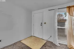 4882 NE Lancaster Dr, Salem, OR 97305 - Photo 11