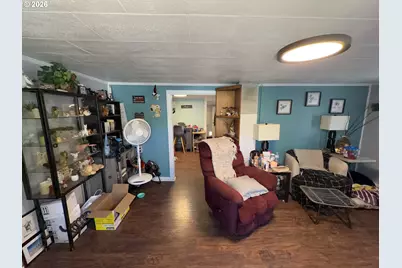844 NE Johnson St, Myrtle Creek, OR 97457 - Photo 5