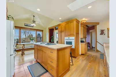 409 2nd St, Astoria, OR 97103 - Photo 9