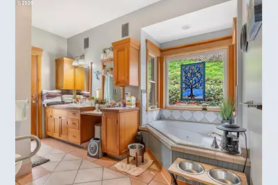 409 2nd St, Astoria, OR 97103 - Photo 23