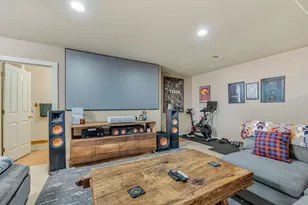 409 2nd St, Astoria, OR 97103 - Photo 31