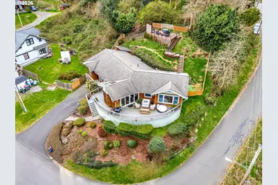 409 2nd St, Astoria, OR 97103 - Photo 41