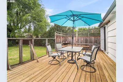321 SE 108th Ave, Portland, OR 97216 - Photo 29