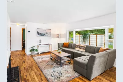321 SE 108th Ave, Portland, OR 97216 - Photo 3