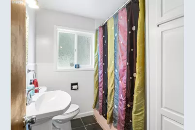 321 SE 108th Ave, Portland, OR 97216 - Photo 19