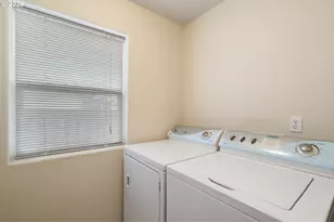 618 NE Mariners Loop, Portland, OR 97211 - Photo 39