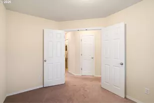 618 NE Mariners Loop, Portland, OR 97211 - Photo 21