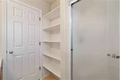 618 NE Mariners Loop, Portland, OR 97211 - Photo 27