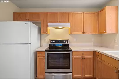 618 NE Mariners Loop, Portland, OR 97211 - Photo 17