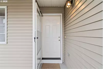 618 NE Mariners Loop, Portland, OR 97211 - Photo 3