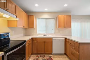 618 NE Mariners Loop, Portland, OR 97211 - Photo 13