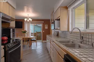 13257 NE Fremont St, Portland, OR 97230 - Photo 5