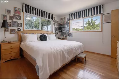 13257 NE Fremont St, Portland, OR 97230 - Photo 9