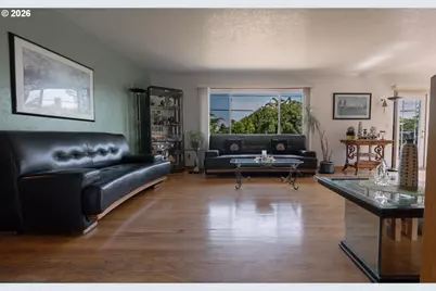 13257 NE Fremont St, Portland, OR 97230 - Photo 3