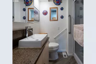 13257 NE Fremont St, Portland, OR 97230 - Photo 11