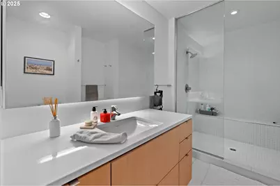 937 NW Glisan St #431, Portland, OR 97209 - Photo 17