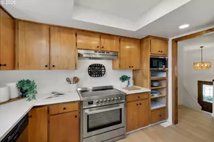 13754 SE 115th Ave, Clackamas, OR 97015 - Photo 17