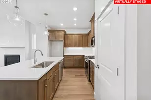 3448 SE Cpe Ln, Hillsboro, OR 97124 - Photo 3