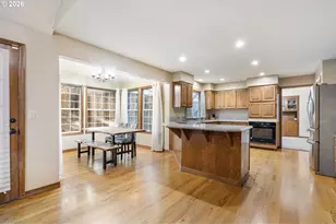 17973 St Clair Dr, Lake Oswego, OR 97034 - Photo 9