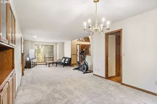 17973 St Clair Dr, Lake Oswego, OR 97034 - Photo 5