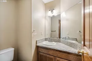 17973 St Clair Dr, Lake Oswego, OR 97034 - Photo 13