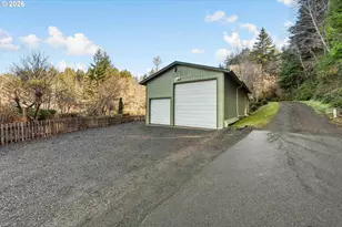 65759 E Bay Rd, North Bend, OR 97459 - Photo 9