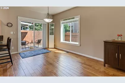 422 NE 141st Pl, Portland, OR 97230 - Photo 9