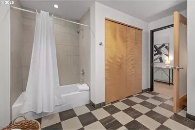 420 NW 11th Ave #503, Portland, OR 97209 - Photo 19