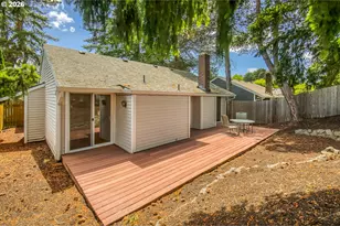 5545 NW Ridgemoor Ct, Portland, OR 97229 - Photo 37