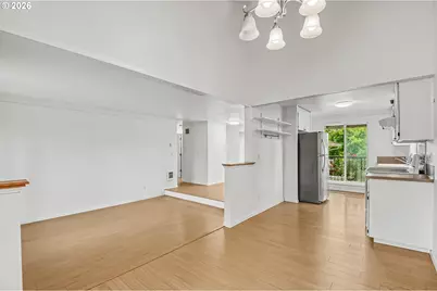 5545 NW Ridgemoor Ct, Portland, OR 97229 - Photo 11