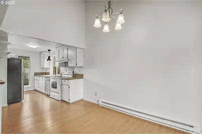 5545 NW Ridgemoor Ct, Portland, OR 97229 - Photo 13