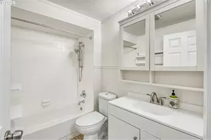 5545 NW Ridgemoor Ct, Portland, OR 97229 - Photo 33
