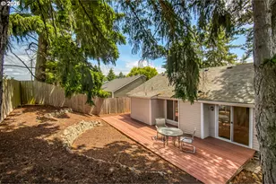 5545 NW Ridgemoor Ct, Portland, OR 97229 - Photo 35