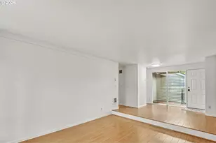 5545 NW Ridgemoor Ct, Portland, OR 97229 - Photo 21