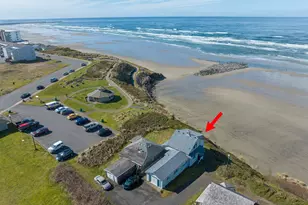 825 NW 1st St, Newport, OR 97365 - Photo 3