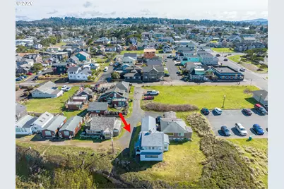 825 NW 1st St, Newport, OR 97365 - Photo 27