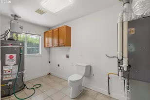 1161 NW Ellis St, Roseburg, OR 97471 - Photo 33