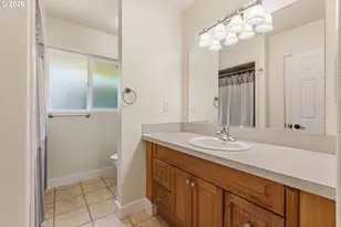 1161 NW Ellis St, Roseburg, OR 97471 - Photo 23