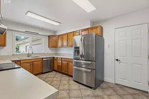 1161 NW Ellis St, Roseburg, OR 97471 - Photo 15