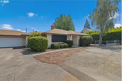 1161 NW Ellis St, Roseburg, OR 97471 - Photo 1