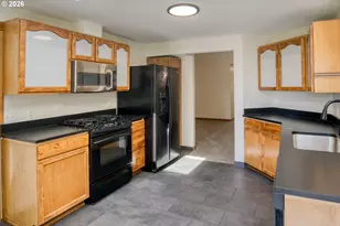 102 NW Manly St, White Salmon, WA 98672 - Photo 11