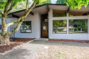 3560 Fairway Ln, Longview, WA 98632 - Photo 3
