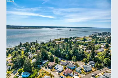 343 Cumberland St, Astoria, OR 97103 - Photo 43