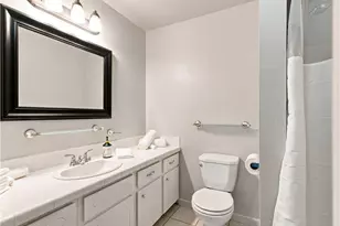 343 Cumberland St, Astoria, OR 97103 - Photo 23