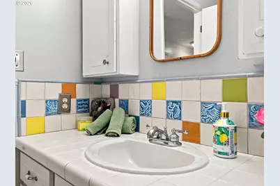 343 Cumberland St, Astoria, OR 97103 - Photo 15