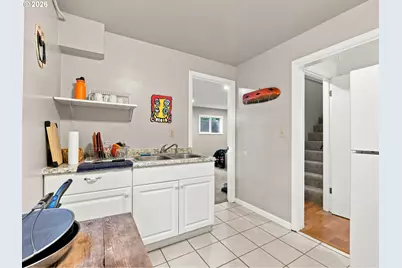 343 Cumberland St, Astoria, OR 97103 - Photo 33