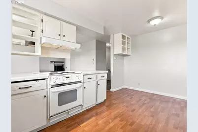 343 Cumberland St, Astoria, OR 97103 - Photo 13