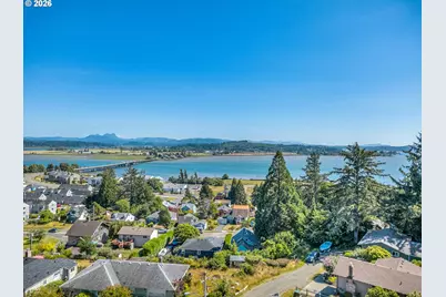 343 Cumberland St, Astoria, OR 97103 - Photo 43