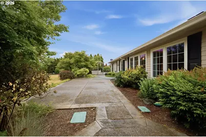 6090 Hwy 211, Hubbard, OR 97032 - Photo 27